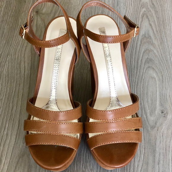 Sole Obsession Suede Heels (BRAND NEW) - Picture 2 of 3